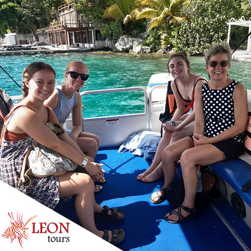 Excursion Bacalar lagoon boat tour